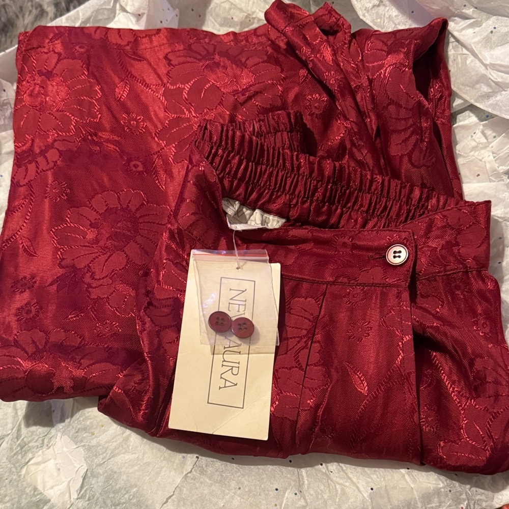 Vintage NEW AURA SILK Red Floral Print Pants